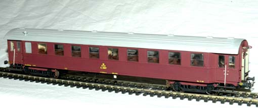 P� SPORET 1501. DSB personvogn.